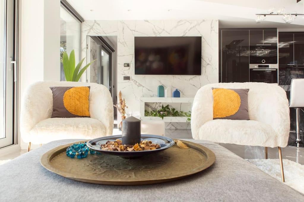 Luxury Acropolis View Apartment-Living Stone Black Pearl Athén Kültér fotó